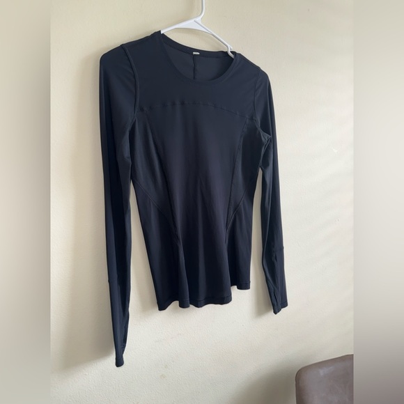 Lululemon Fitted Long Sleeve with Thumb Holes Size 2 in Black - Picture 2 of 7